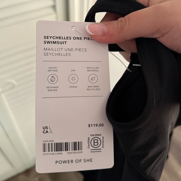 Athleta NWT Large Classic Black Women's Swimsuit - Picture 4 of 5